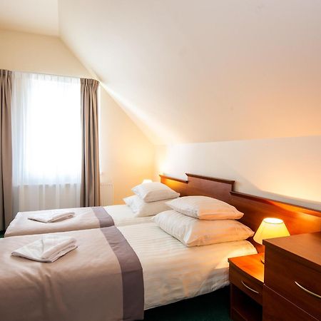 Hotel Rewita Miedzyzdroje - Galeon Esterno foto