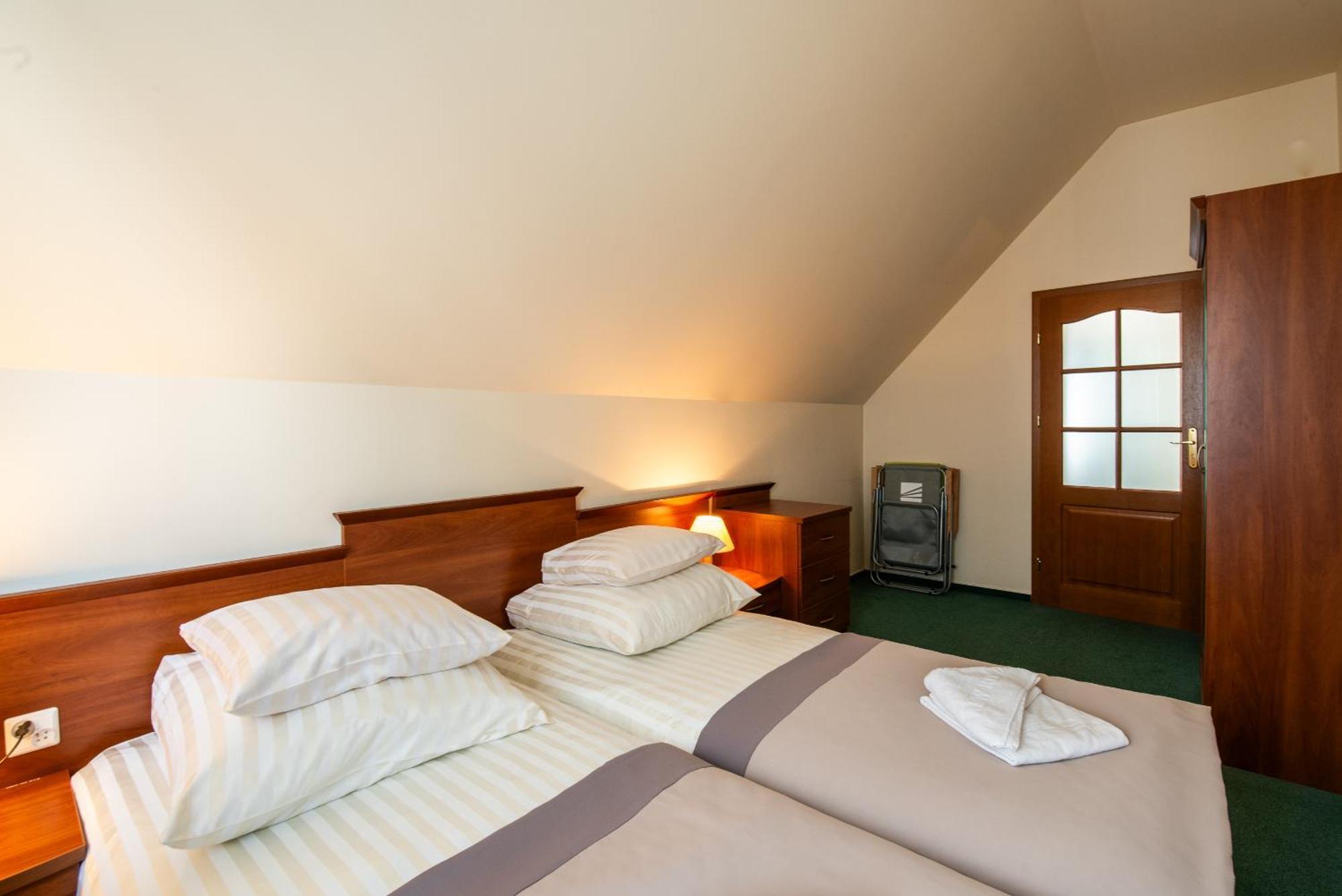 Hotel Rewita Miedzyzdroje - Galeon Esterno foto
